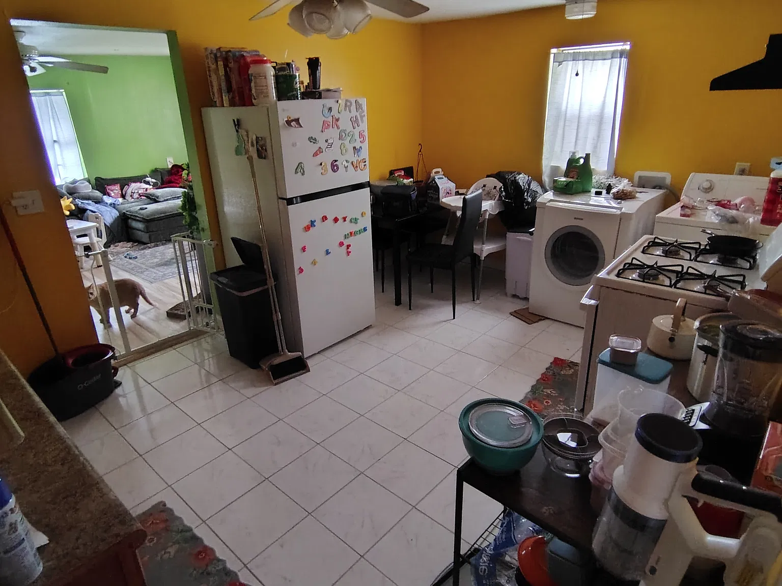 3 bed, 1200 sqft, $1,150 — Photo 3