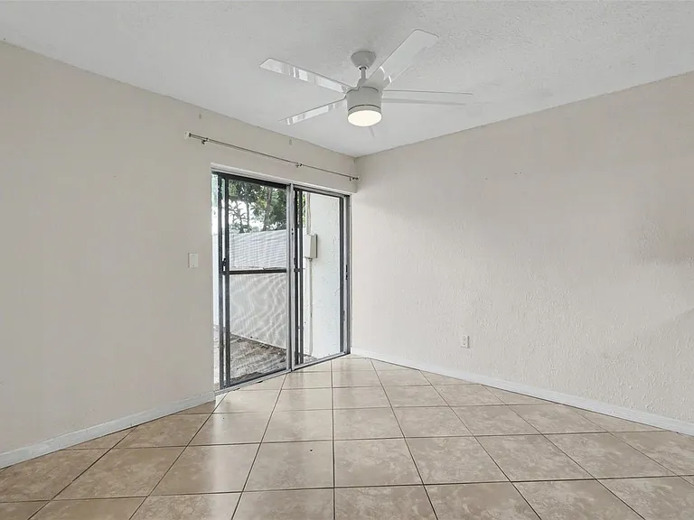 7322 Stone Haven Ct — Photo 6