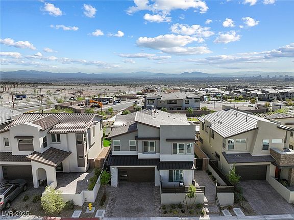 5th image of 818 Parker Mesa St