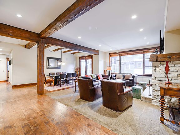 4th image of 1825 Three Kings Dr #4102
