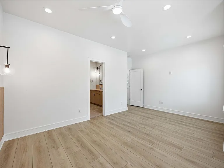 8019 Grandview St #B — Photo 18