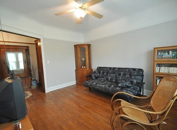 4th image of 5443 S Kenwood Ave APT 2