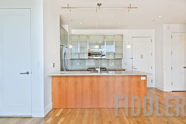 Rented by Fiddler Realty | media 17