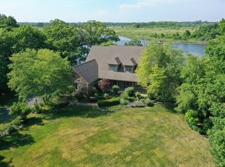 24020 W Old Oak Dr, Mundelein, IL 60060