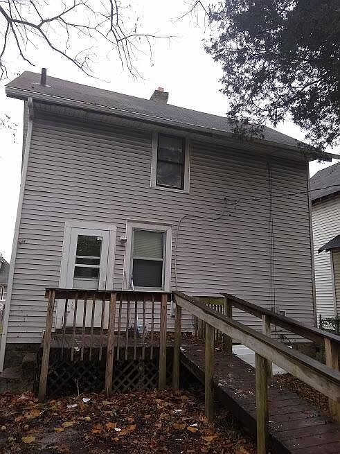 2nd image of 364 Clarendon Ave