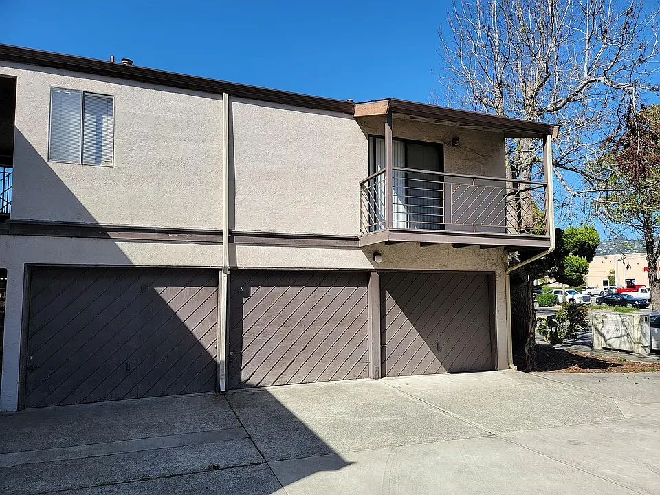 3419 Carlson Blvd #2
