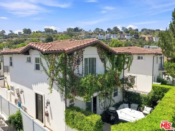 3918 W 242nd St, Torrance, CA 90505