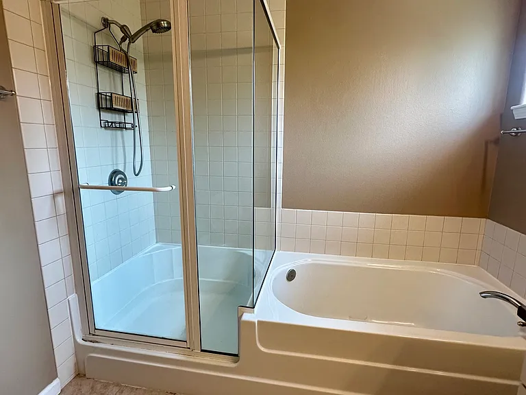3733 Woodlake Rd — Photo 9