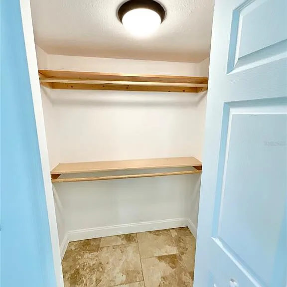 4233 Belle Isle Ct — Photo 11