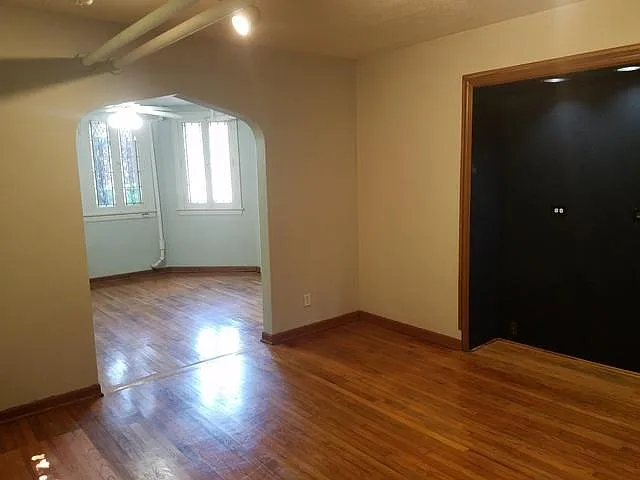 4137 N Dickinson Ave #G — Photo 6