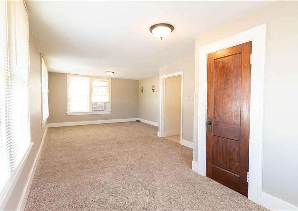 2808 Sylvanie St Saint Joseph MO Zillow