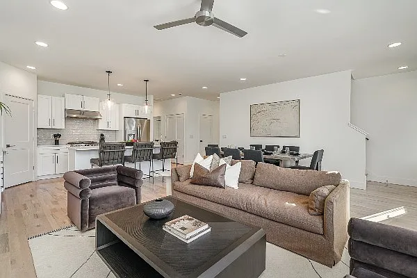 1699 Lischey Ave — Photo 17