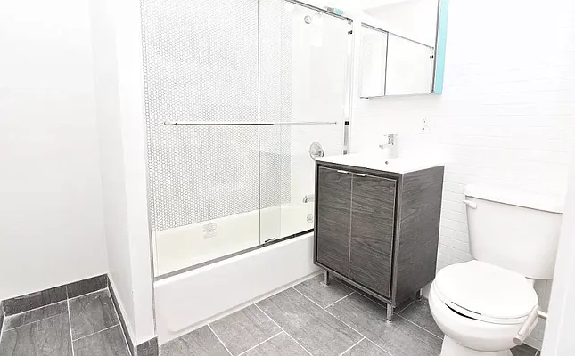 Rented by Compass | media 9