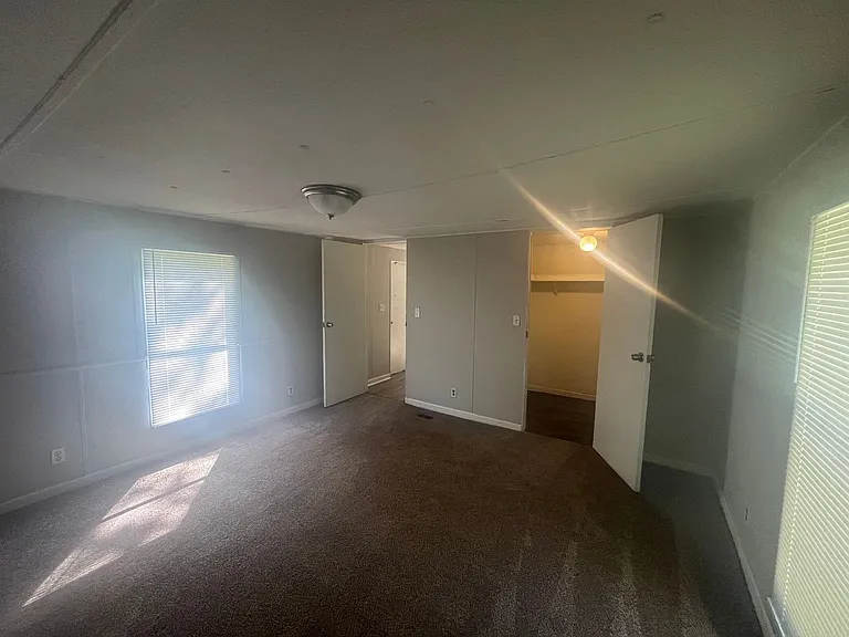 1705 Leonard Dr — Photo 8