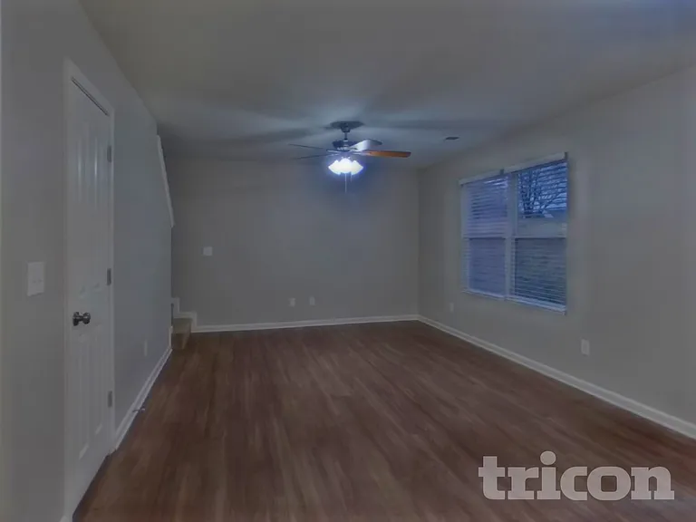 4729 Brewer Dr — Photo 2