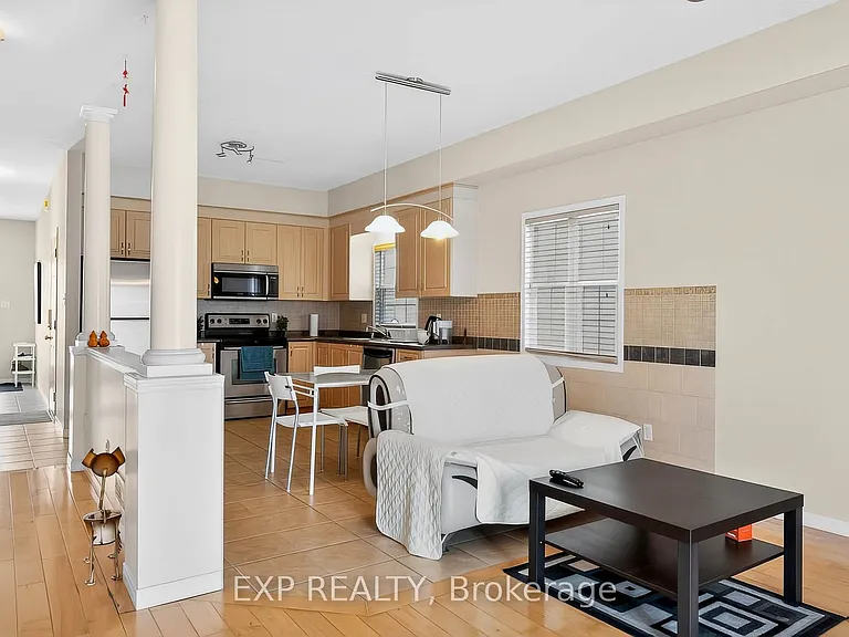 600 Winterberry Ave — Photo 9