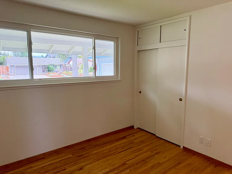975 Inverness Way — Photo 12