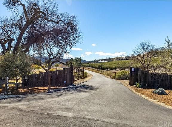 3rd image of 9669 Nacimiento Lake Dr