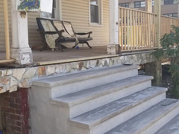 2nd image of 52 S Burnett St