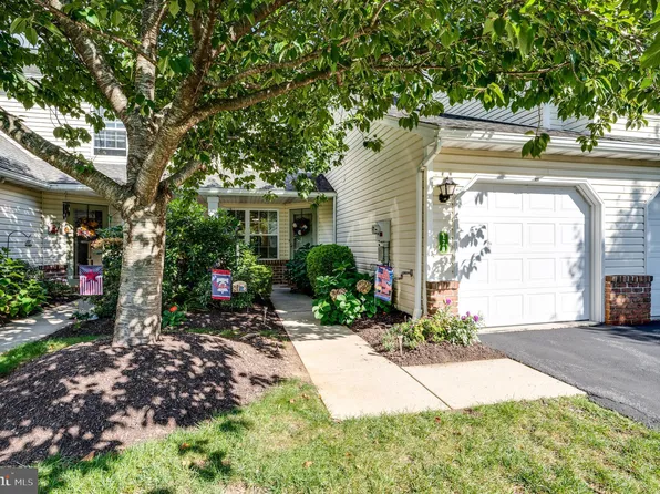 120 Hickory Ln, Wyomissing, PA 19610