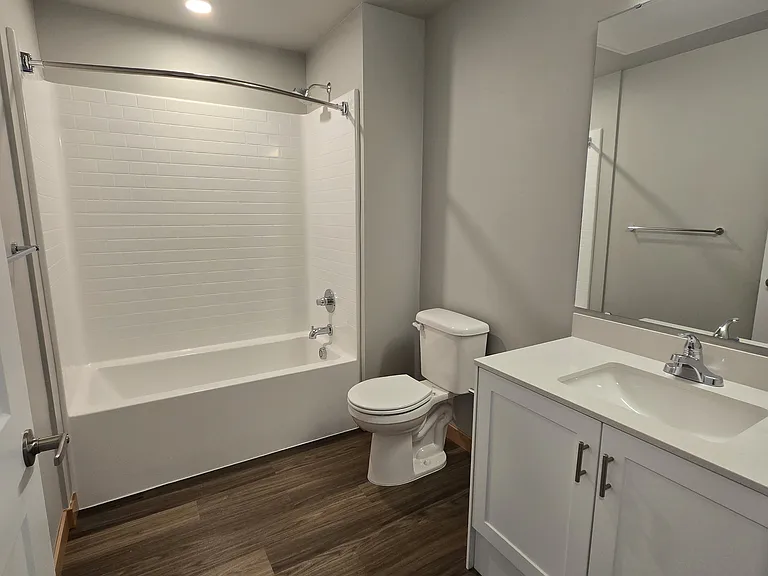 Shadow Creek Apartments — Photo 38