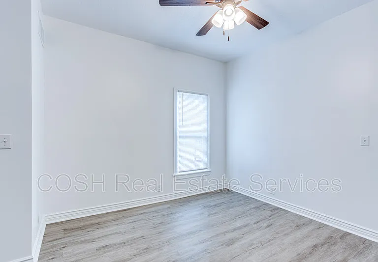 1537 S Water St #4 — Photo 4
