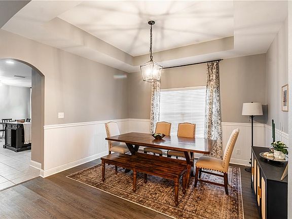 4th image of 3739 Whitestone Dr