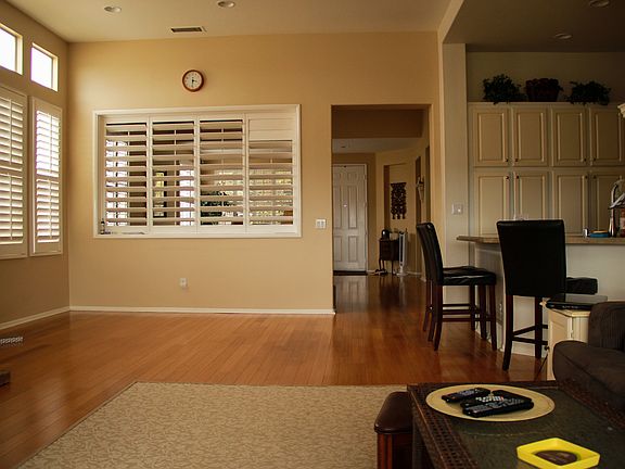 2nd image of 28855 Garnet Canyon Dr