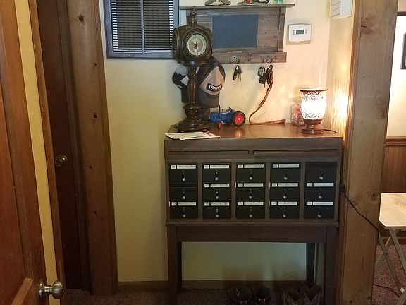 Entry way
