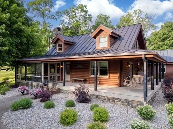 6855 N Centerville Rd, Williamsburg, IN 47393