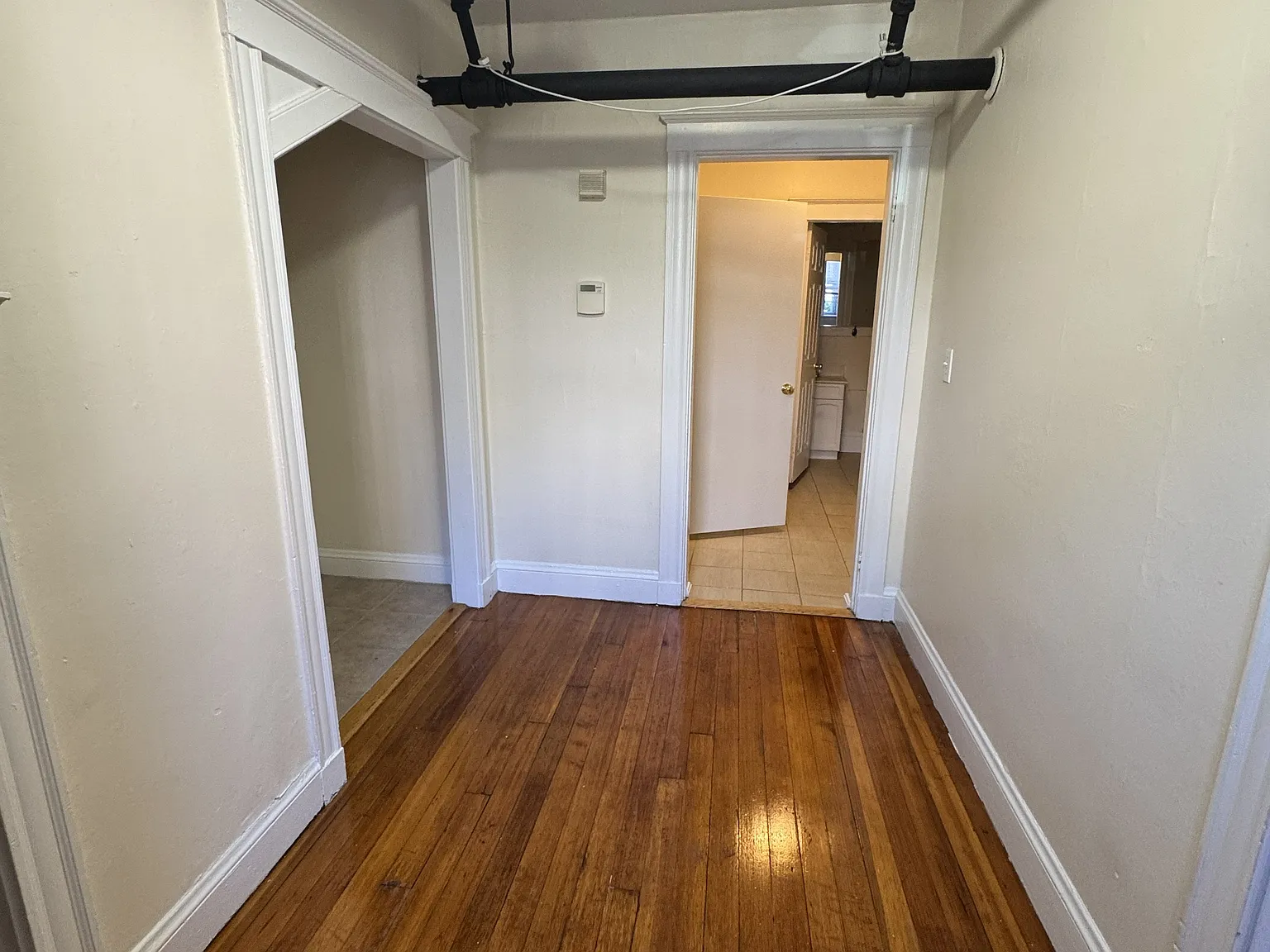 Studio, $1,900 — Photo 3