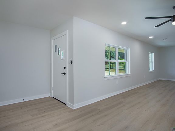 3rd image of 205 Bostick Dr
