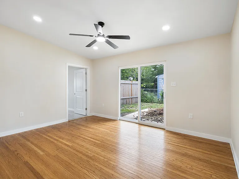 306 Westmoreland Dr — Photo 12