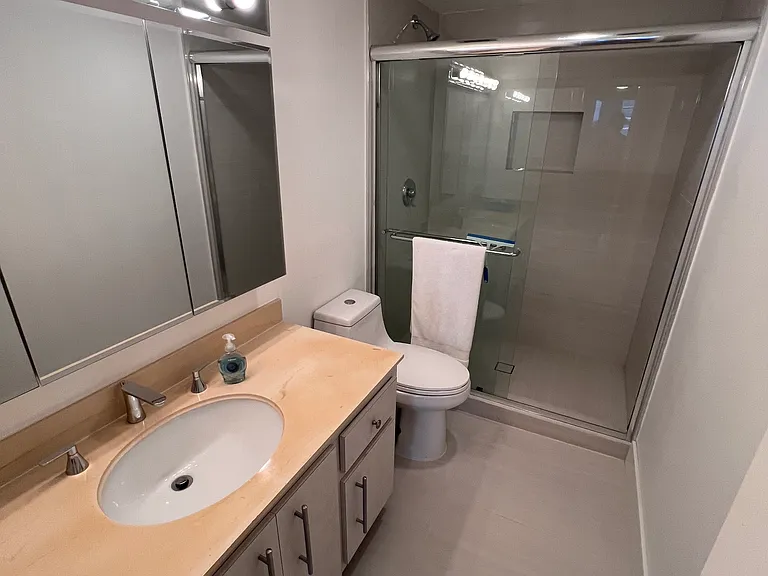 1950 S Ocean Dr #8Q — Photo 26