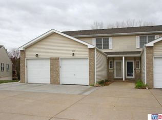 6235 Benjamin Pl, Lincoln, NE 68516