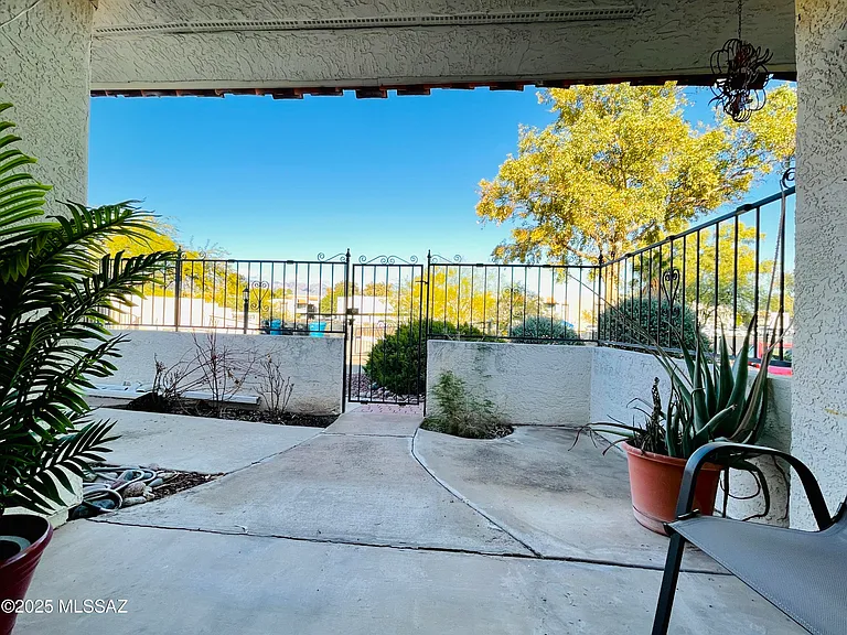 5968 E Sun County Blvd — Photo 6