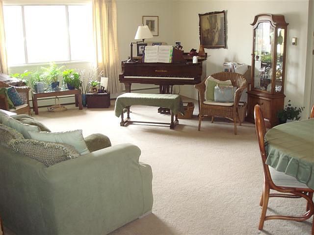 1st image of 1309 Kirkwood Dr APT 408
