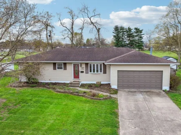 71 Lancaster Dr, Heath, OH 43056