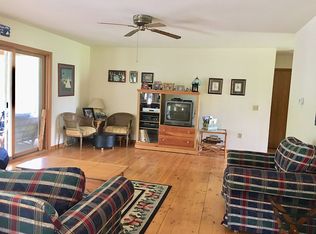 287 Freedom Rd, Oxford, WI 53952