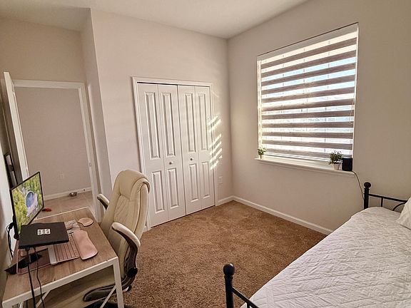 5th image of 212 Golden Sands Cir