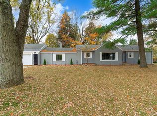 24075 Philip Dr, Southfield, MI 48075