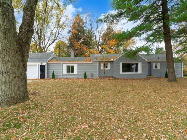 24075 Philip Dr, Southfield, MI 48075