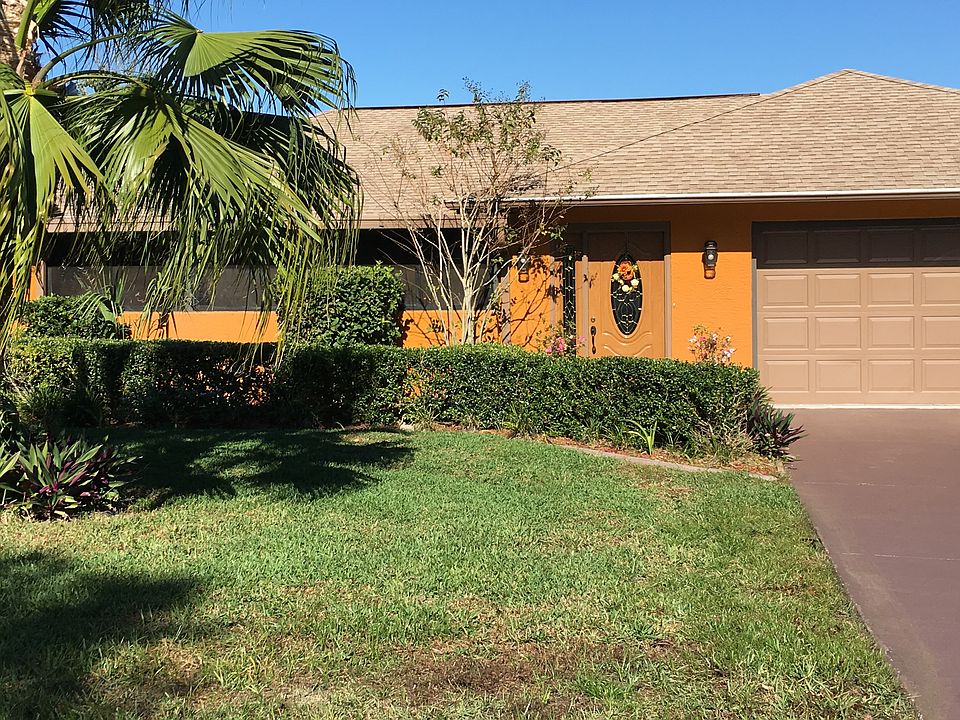 1st image of 8115 Wooden Dr