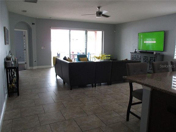 5th image of 1495 Caterpillar St
