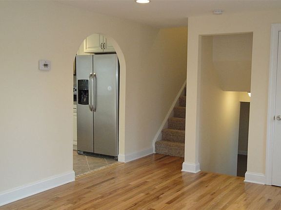 3rd image of 33702 Feather Ln