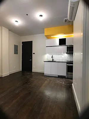 Rented by Nooklyn NYC LLC | media 43