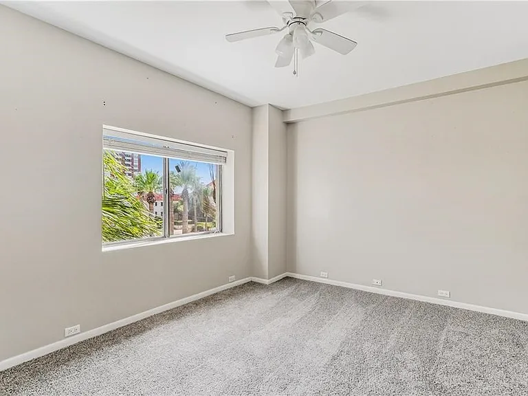 520 S Chaparral St #501 — Photo 25