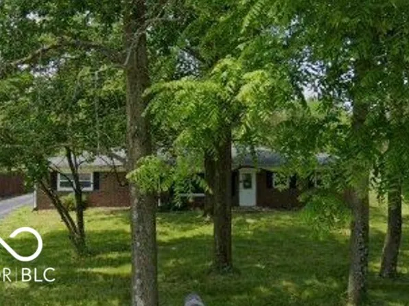 1084 N 700 W, Greenfield, IN 46140