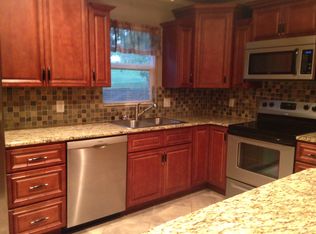 2642 Kanoy Rd, Thomasville, NC 27360