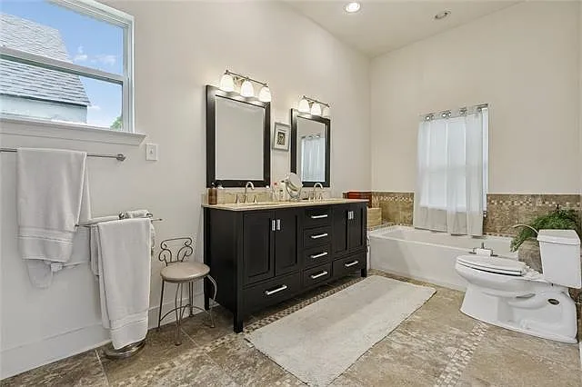 2801 Calhoun St — Photo 15